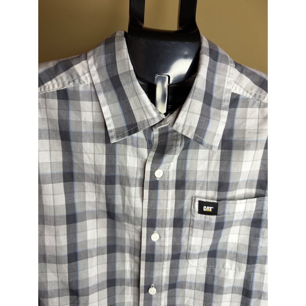 Caterpillar Mens Short Sleeve Button Down Plaid Shirt Grey White Blue Size Small